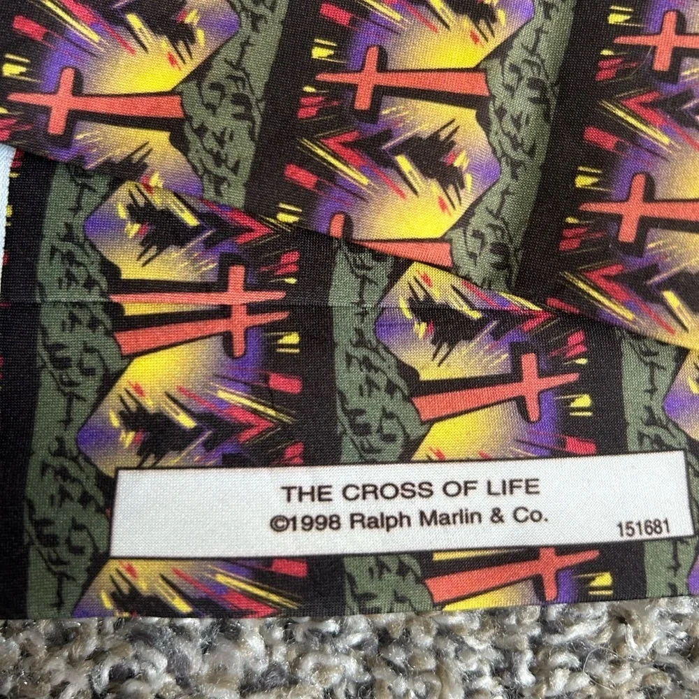 Ralph Marlin The Cross of Life Tie Gift Bundle with Bible Cover